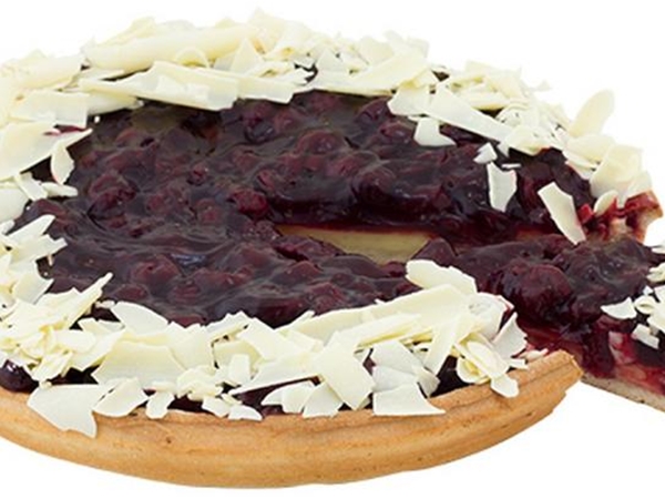 Open kersenvlaai met witte chocolade